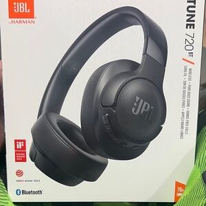 JBL Tune 720BT Black Bluetooth Headphones